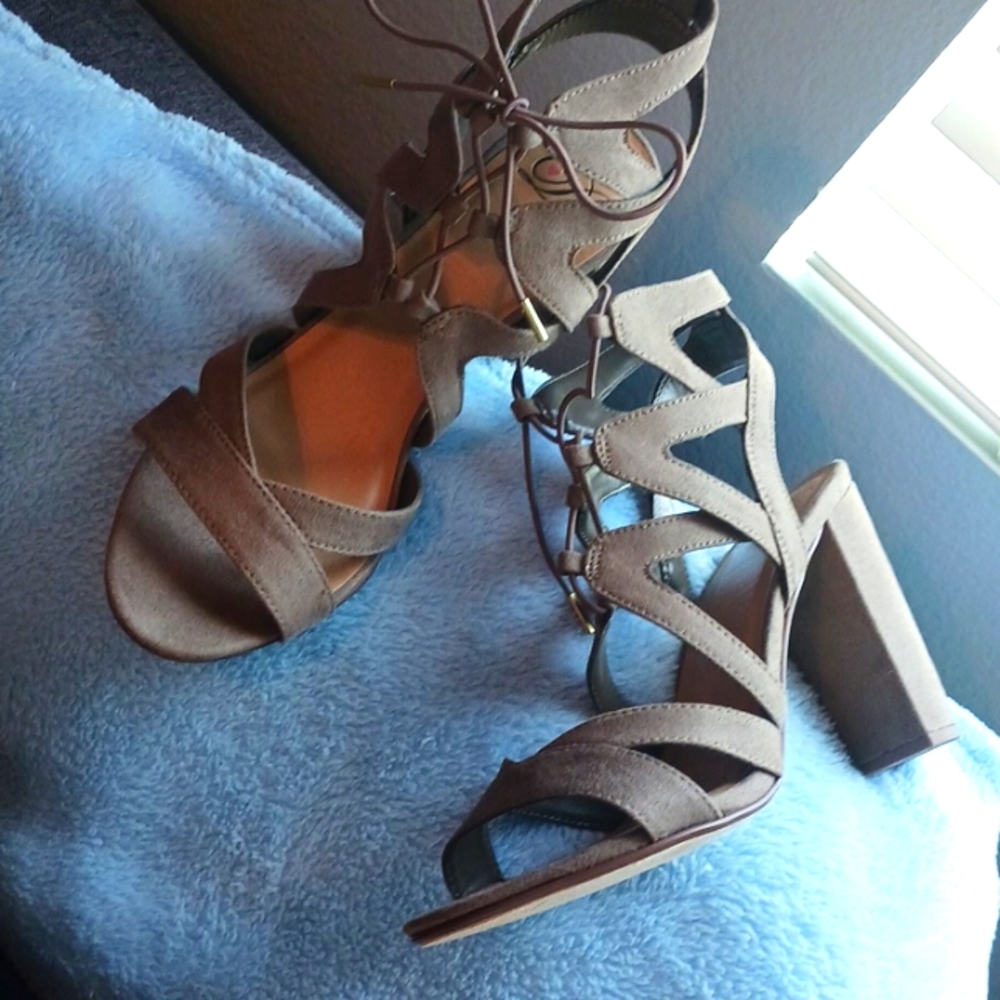 Chunky Heel 👡  Size 10